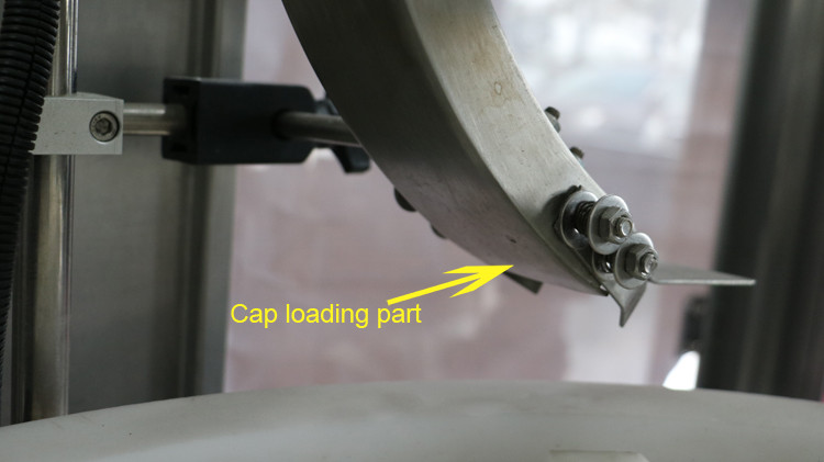500毫升带盖密封和星形轮运行的圆瓶灌装机