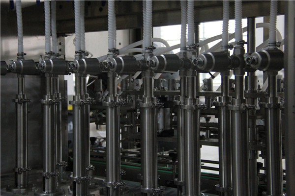 大容量辣椒酱线性液体灌装机